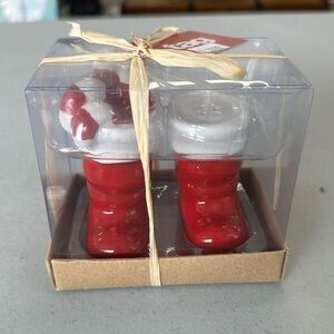NWT Santa boot salt and pepper shakers